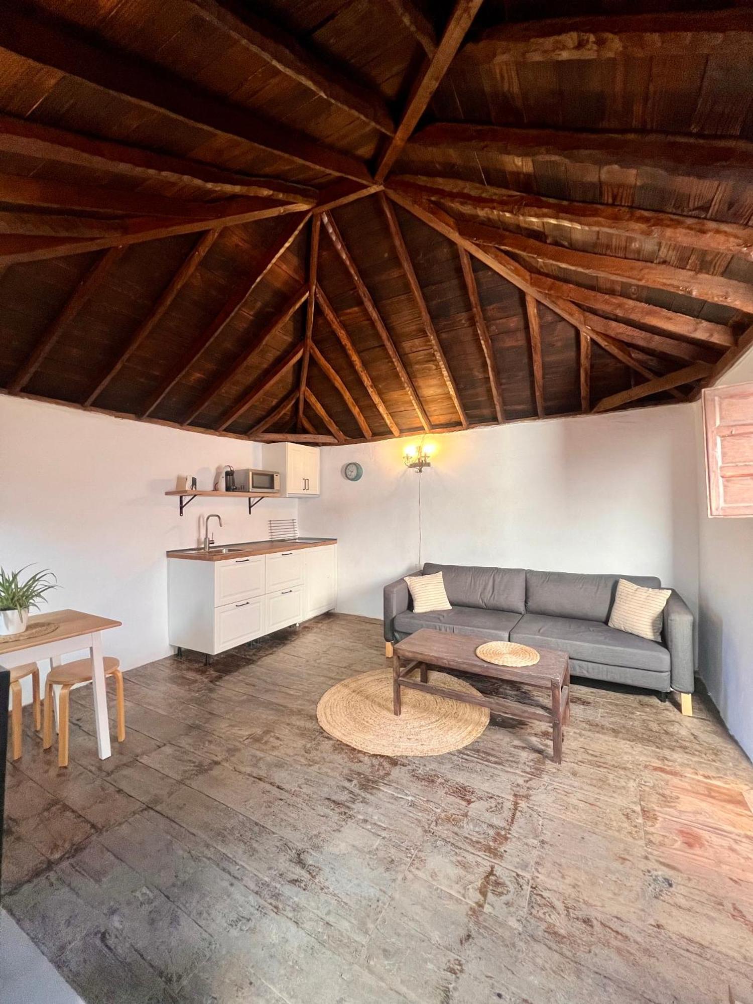 Red House Villa Chío Екстериор снимка
